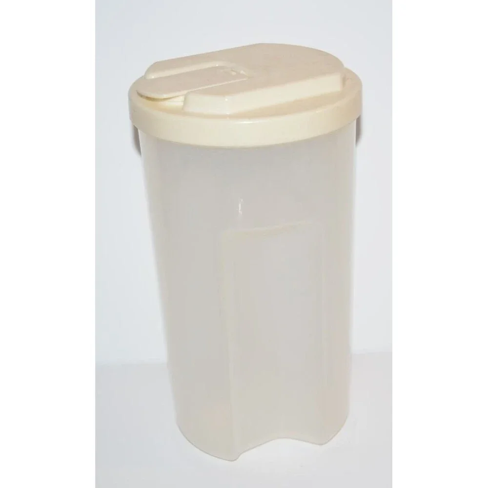 Rubbermaid 0038 Servin Saver‎ 2 Qt Measuring Pitcher Almond Flip Top Lid #1 Vtg